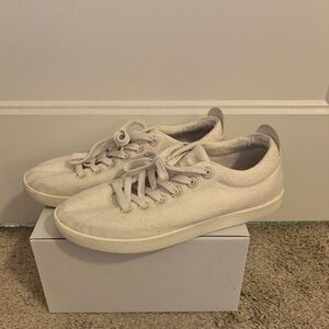 Women’s Allbirds shoes